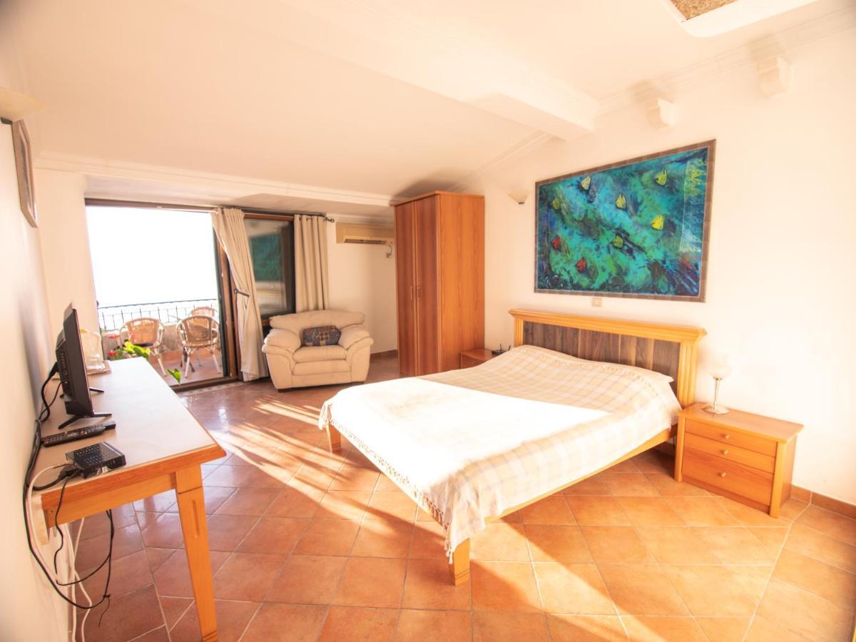 Apartments And Rooms Levantin Inn Sveti Stefan Exterior foto