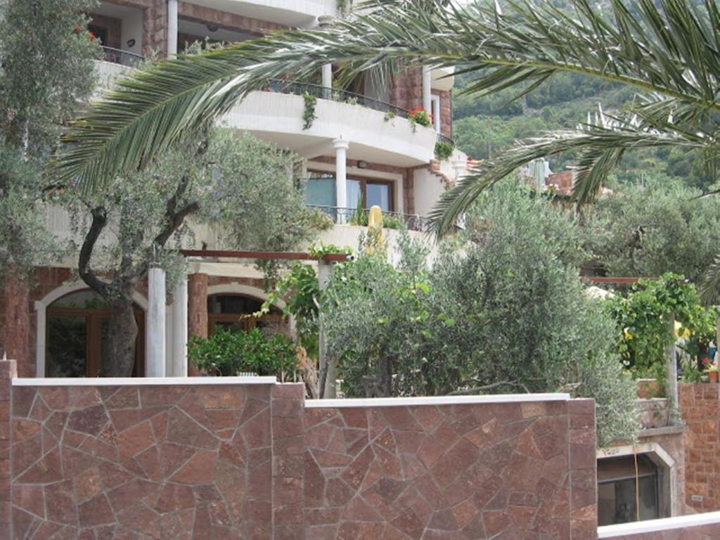 Apartments And Rooms Levantin Inn Sveti Stefan Exterior foto